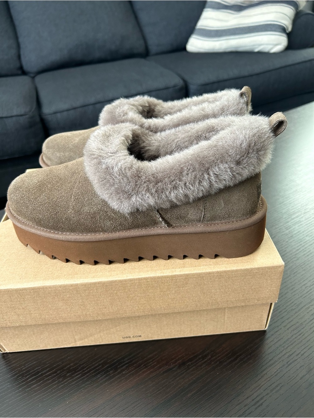 Ugg l-Nita platform slippers shearling Lined Slip-On - Picture 4 of 11